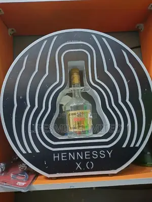Led Hennessy Carrier