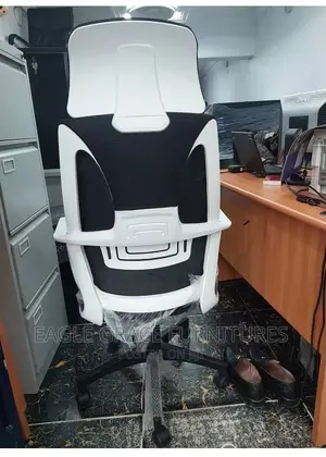 Modern Design Executive Swivel Office Chair