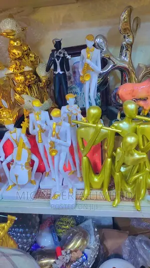 Decoration Figurines Shelves Deco