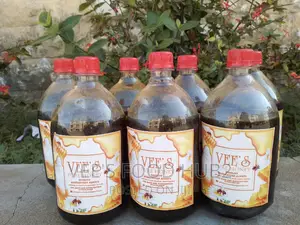 Vee's Pure Honey