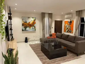 One Bed With Swimming Pool and Gym