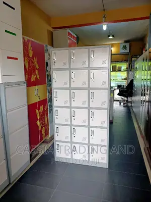 18 Door Locker