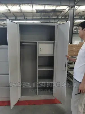 Students Wardrobe