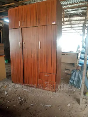 4 by 8 Wardrobes