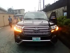 Toyota Landcruiser Hire
