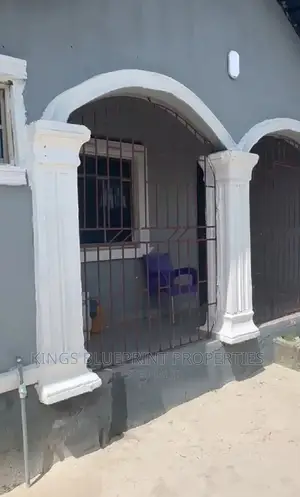 2bdrm Bungalow in Ugbokodo, Warri for sale