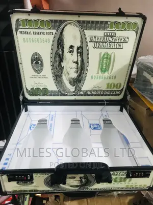 Dollar Case Champagne Carrier