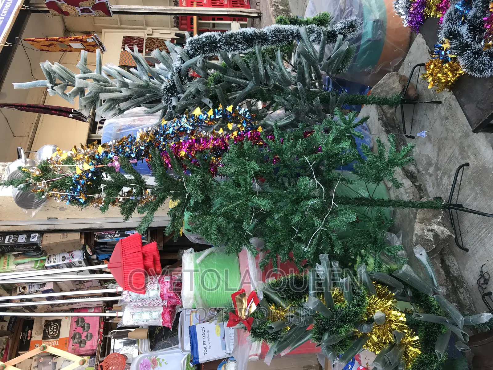 6ft Beautiful Christmas Tree.