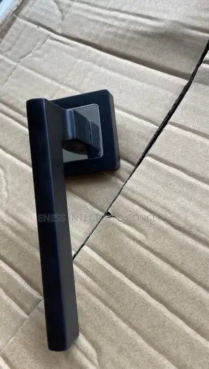Squared Lock Series