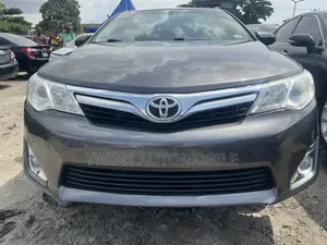 Toyota Camry 2012 Gray