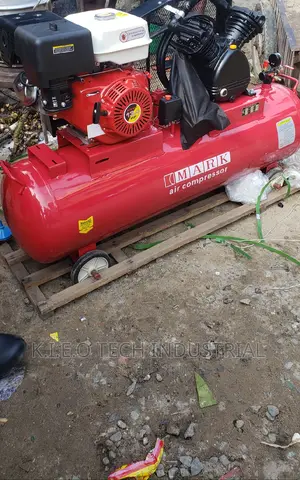 Industrial Air Compressor Machine 200l/5hp(10hp Petrol Engin