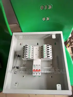 Original Schneider Distribution Board 18-ways