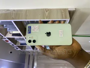 Apple iPhone 12 64 GB Green