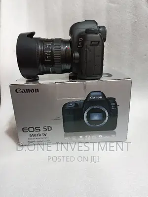 Canon Eos 5d Mark Iv With Ef 24-105mm Lens