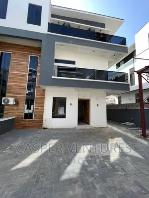 Studio Apartment in Freedom Way, Lekki Phase 1 for rent