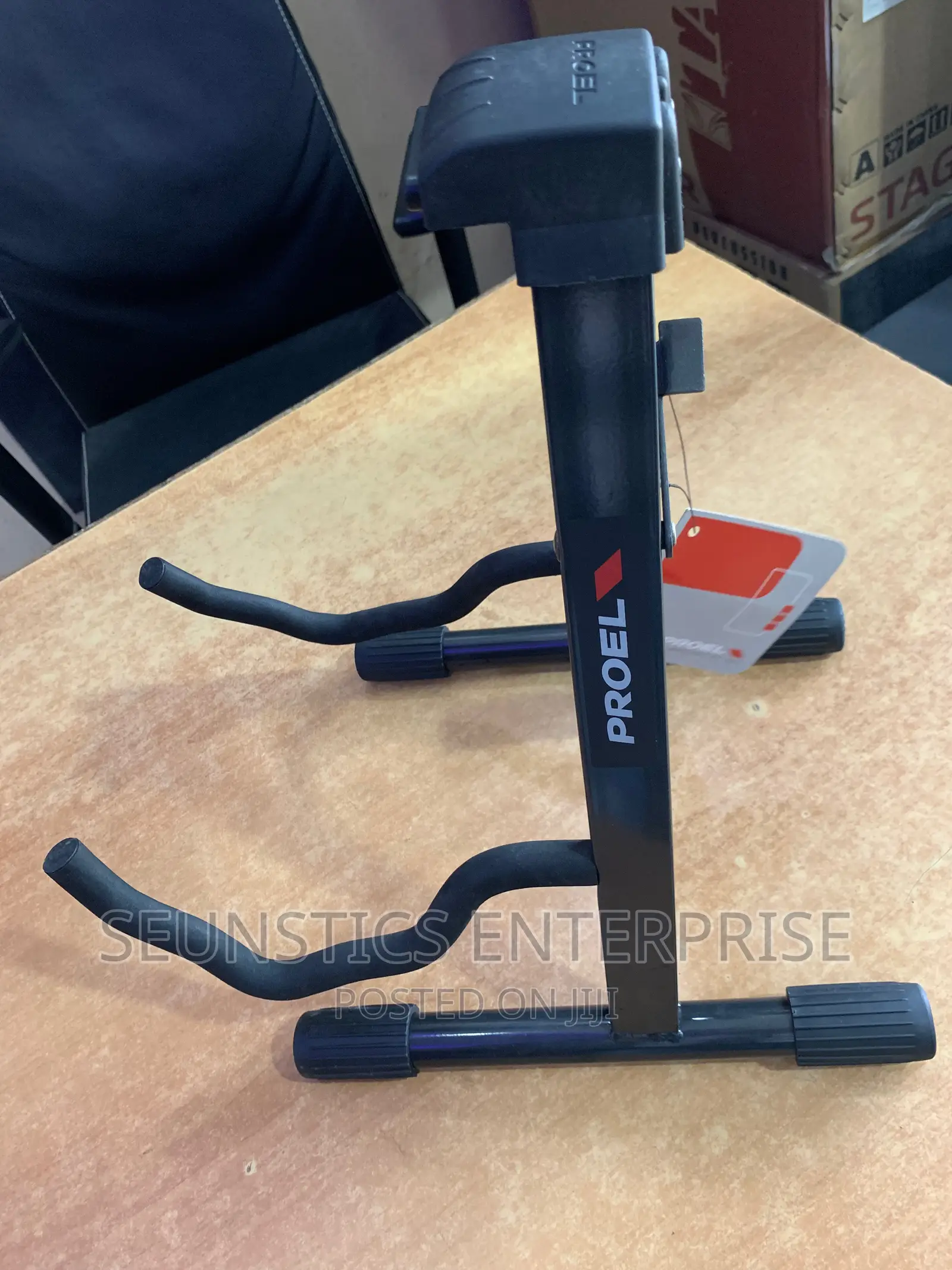 Quality Proel Guitar Stand