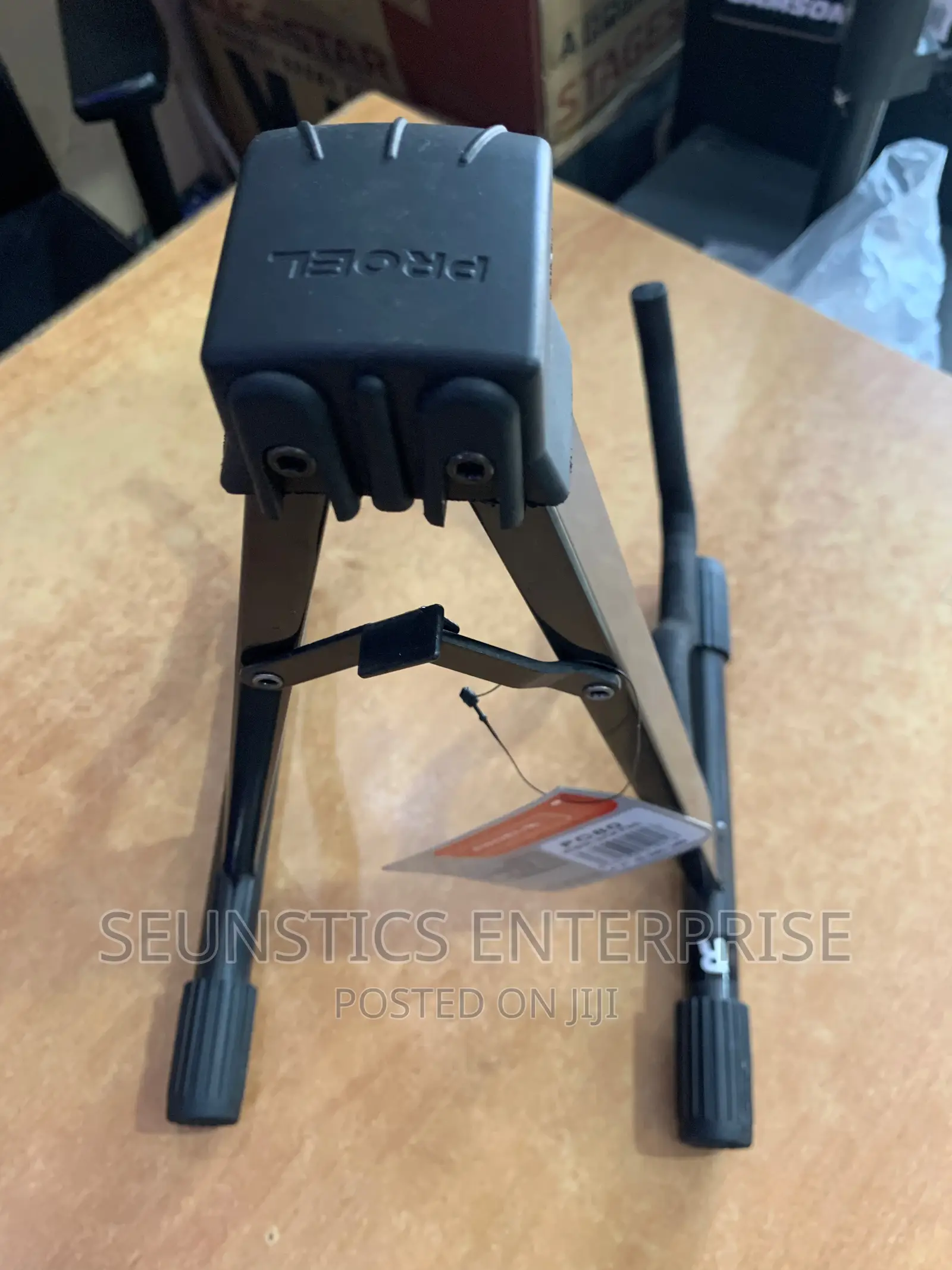 Quality Proel Guitar Stand