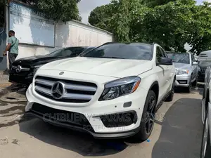 Mercedes-Benz GLA 250 2017 Black