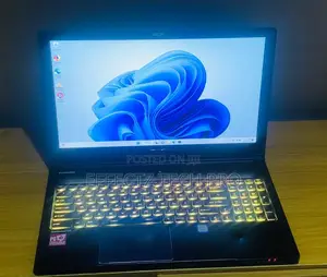 Laptop MSI GS63 Stealth 8RE 16GB Intel Core i7 SSD 512GB