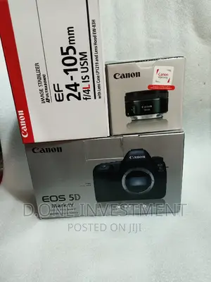 Canon Eos 5d Mark Iv With 24-105mm Lens + Prime Lens 50mm