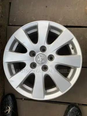 16 Inches Camry
