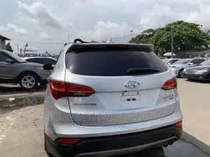 Hyundai Santa Fe GLS 4dr SUV AWD (3.3L 6cyl 6A) 2014 Silver