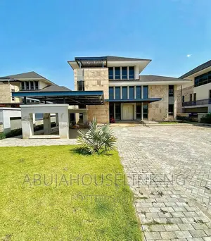 5bdrm Mansion in Maitama Main Abuja for sale