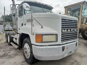 Mack Ch Trailer Head First Grade Tokunbo