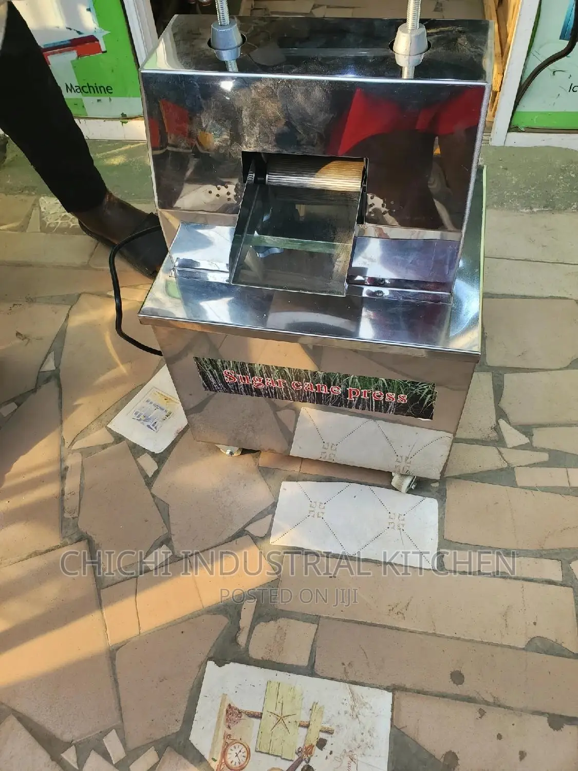 Sugarcane Juice Extractor