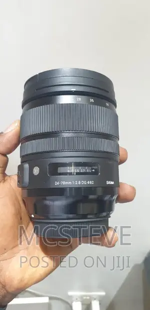 Sigma 24 - 70MM F/2.8 DG Lens for Canon