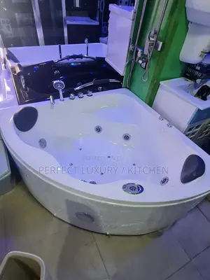Corner Jacuzzi 135x135cm