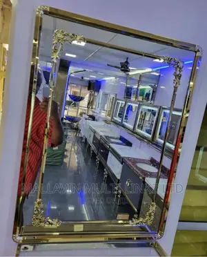 Luxury Plain Wall Mirrors