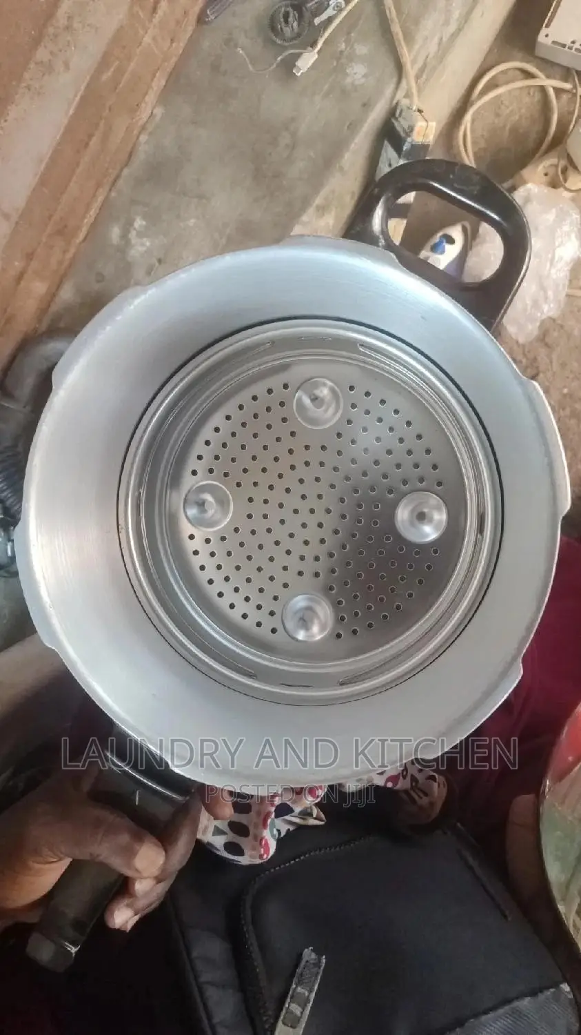 Pressure Cooking Pot