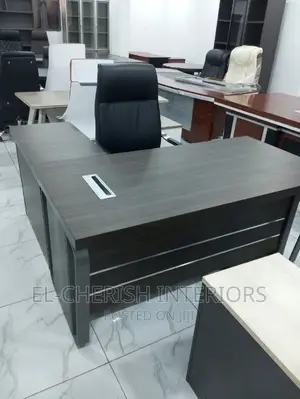 Supper Executive Table