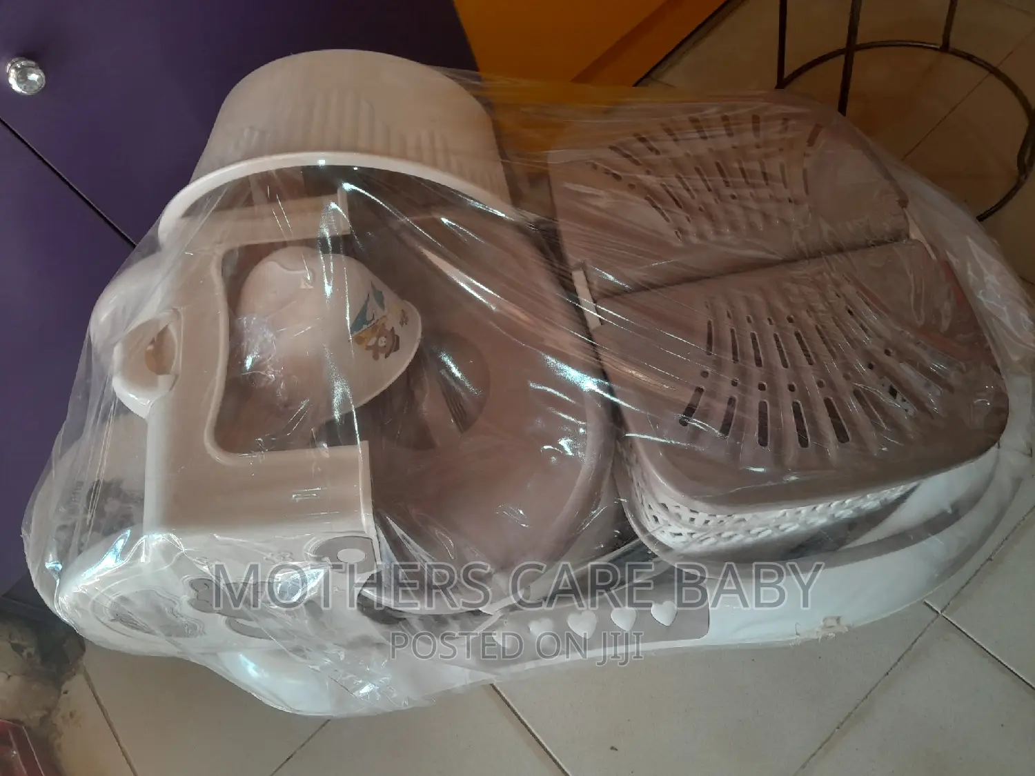Foreign Baby Bath