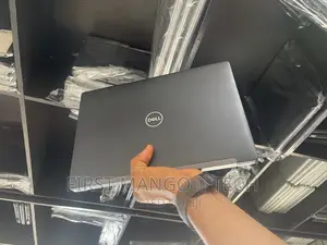 Laptop Dell Inspiron 13 7380 8GB Intel Core i7 SSD 256GB
