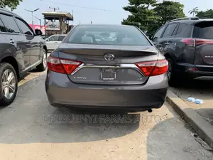 Toyota Camry 2017 Brown