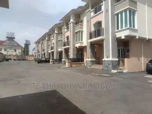 4bdrm Townhouse/Terrace in Kado for Sale