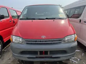 Toyota HiAce 2005 Red