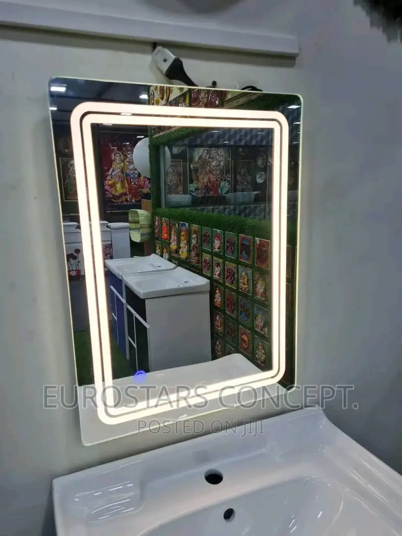 Sensor Mirror With Lights