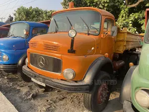 Mercedes Benz 1513 Yellow Tipper
