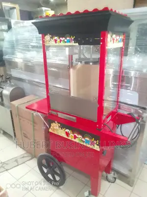 Popcorn Machine Standing With Crown Head