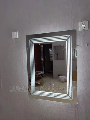 Square Sensor Lights Mirror