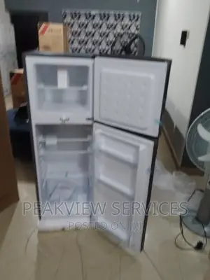 Skyrun 138L Double Door Refrigerator With Shelves