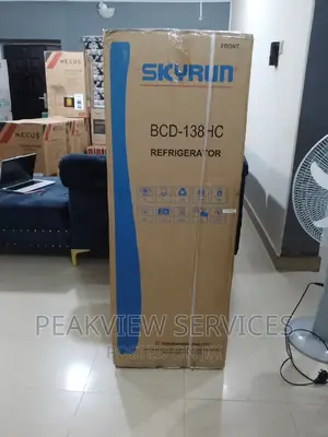 Skyrun (BCD138HC) Top Freezer Refrigerator With Shelves