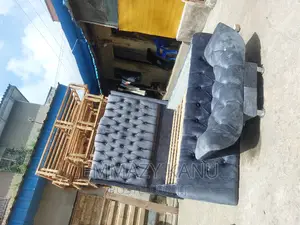 4.5 by 6ft Bedframe