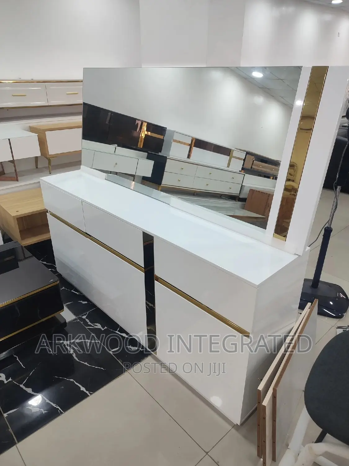 Console Table With Mirror