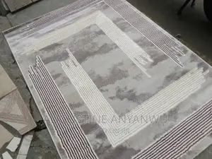 High Quality Turkish Center Rug Carpet Cream Color Design5×7