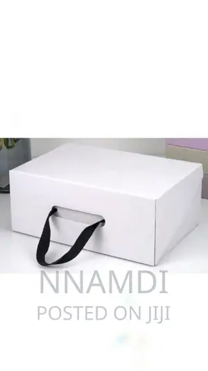 Pure White Lovely Gift Box for Christmas