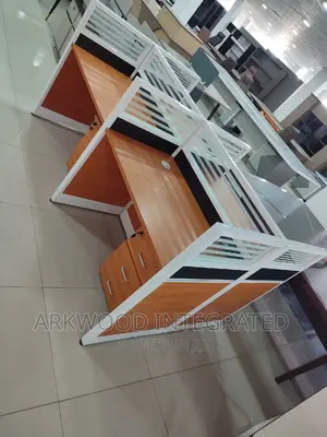 Workstation Table Four Seaters